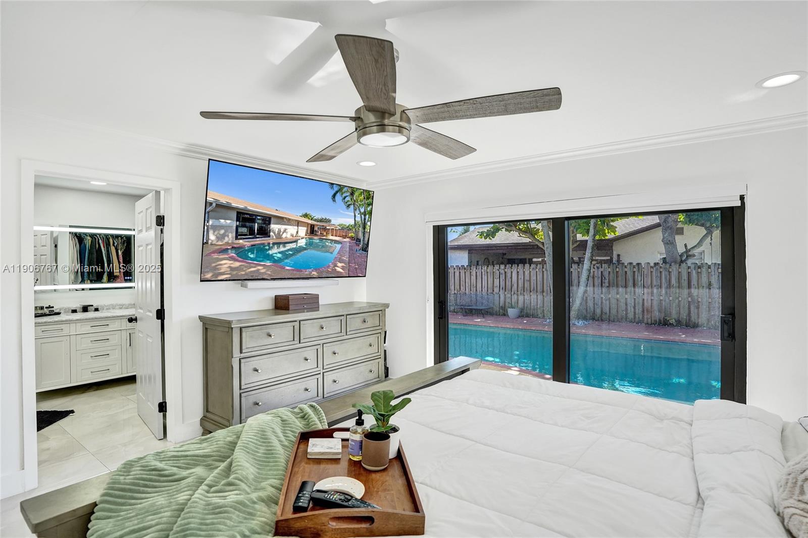 9350 4 / 2  кв.футов $ 2025-12-03 0 Фото