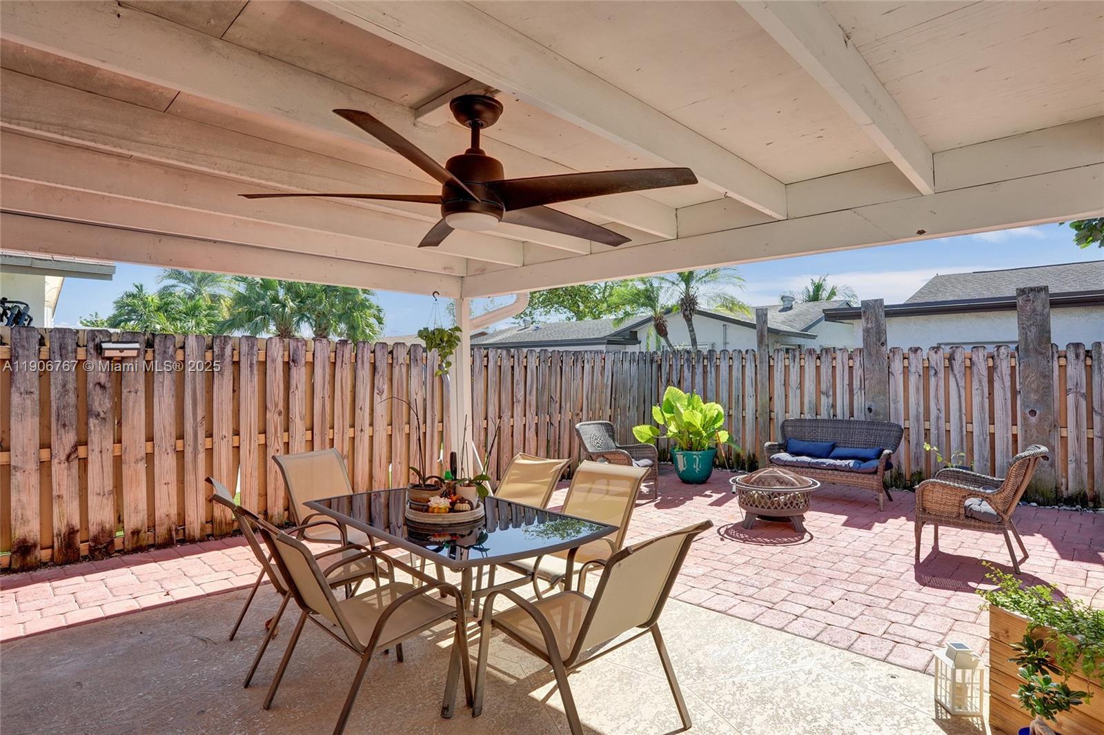 9350 4 / 2  кв.футов $ 2025-12-03 0 Фото