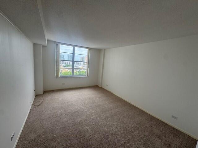 Ver detalles 1416 2 / 2 1276 sq. ft. $ 2026-05-12 0 foto