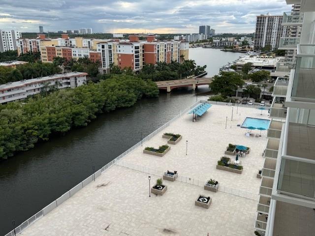 Ver detalles 1416 2 / 2 1276 sq. ft. $ 2026-05-12 0 foto