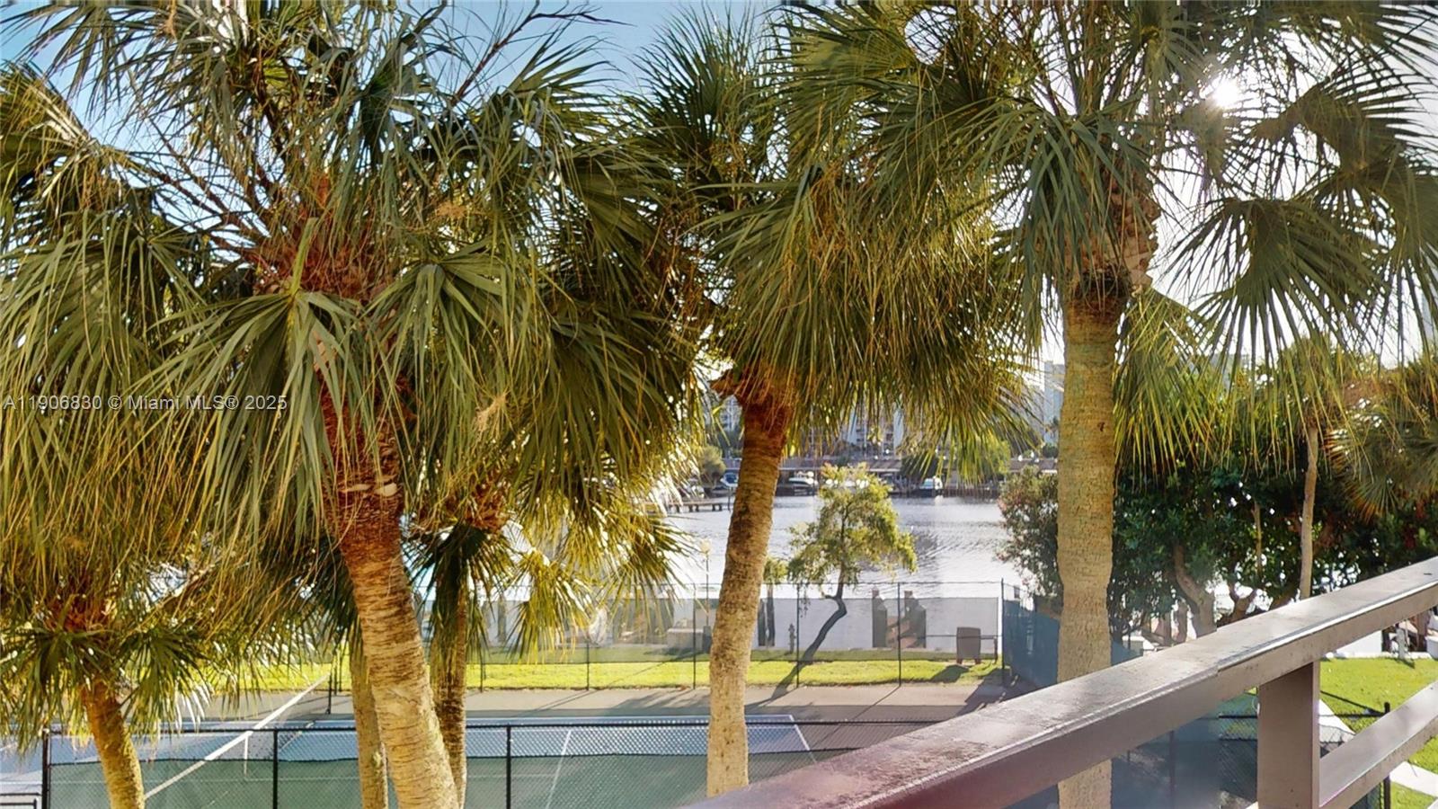 Photo of 500 THREE ISLANDS BLVD  #L 25, Hallandale Beach, Florida, 33009 - 