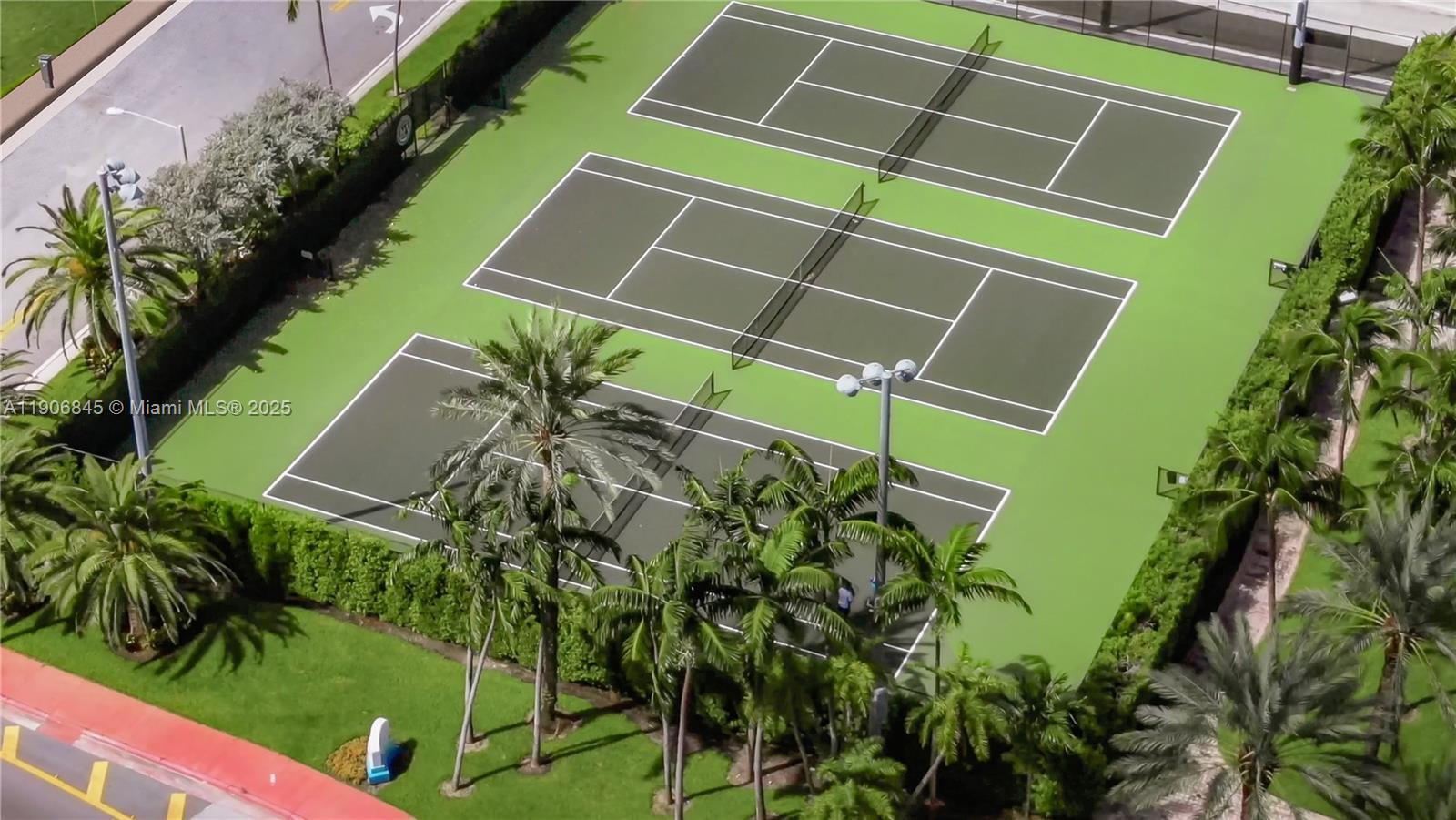 1103 1 / 2 851 sq. ft. $ 2025-11-02 0 Photo