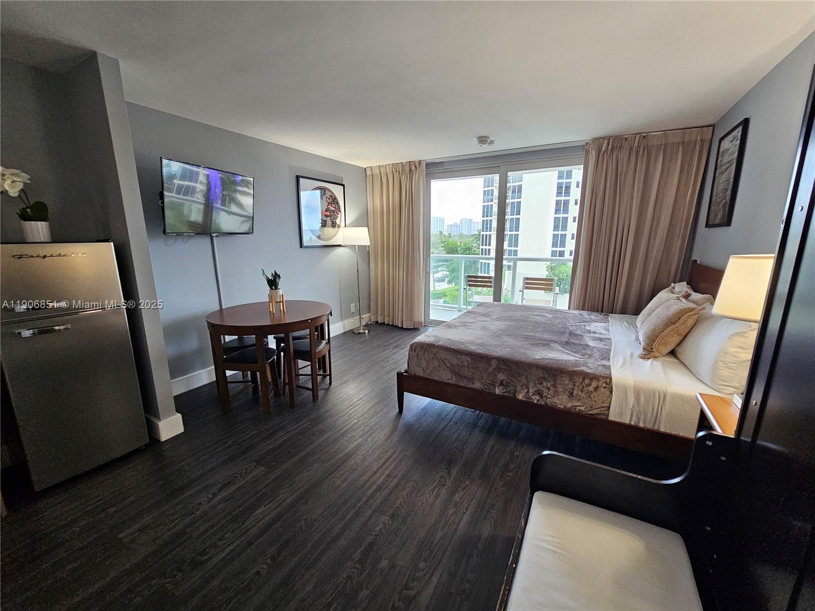 Photo of 19201 Collins Ave  #324, Sunny Isles Beach, Florida, 33160 - 