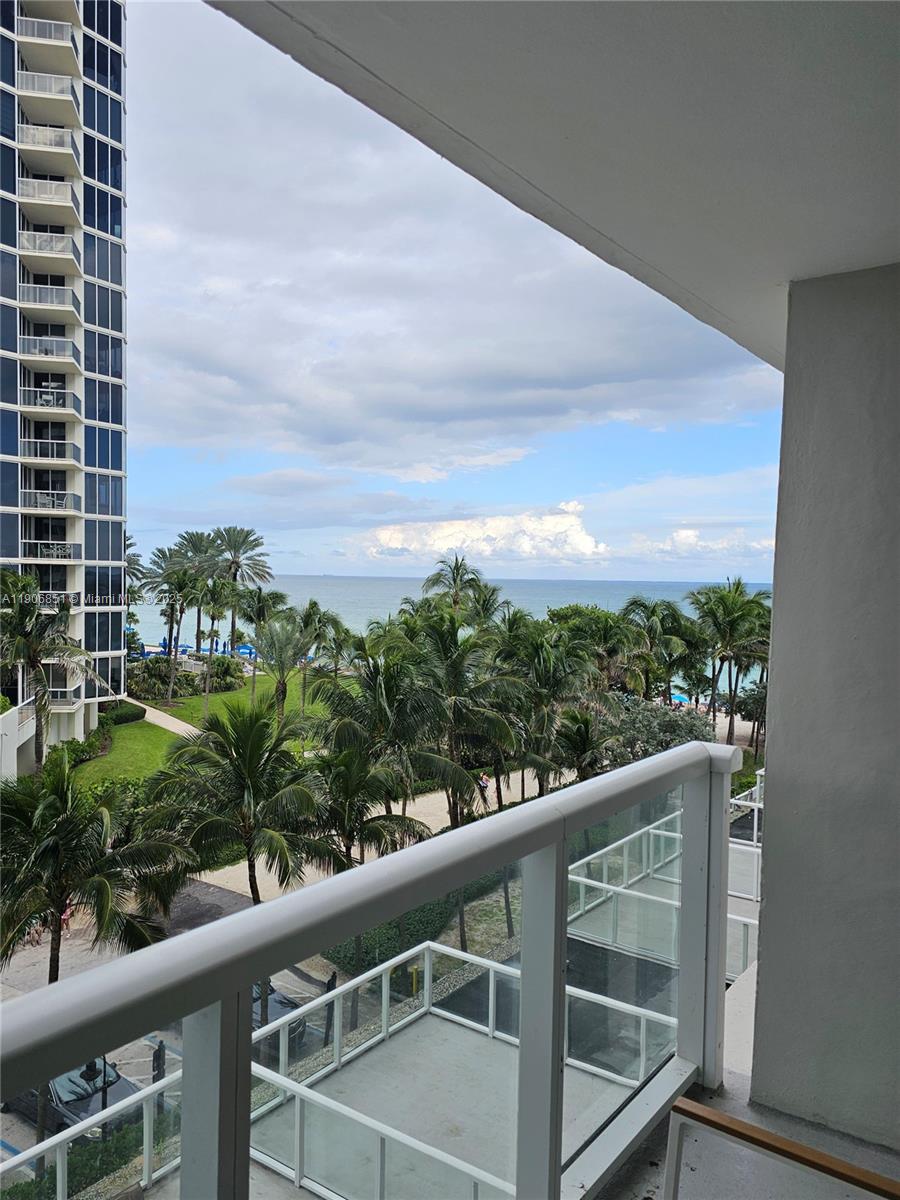 Photo of 19201 Collins Ave  #324, Sunny Isles Beach, Florida, 33160 - 