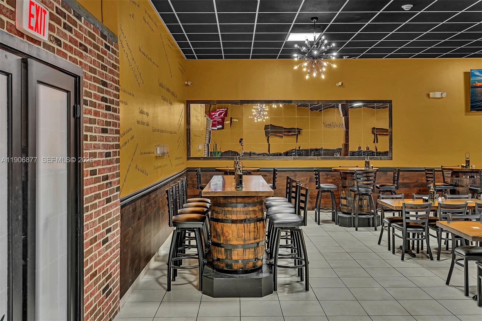 See details / sq. ft. $ 2025-12-15 0 Photo