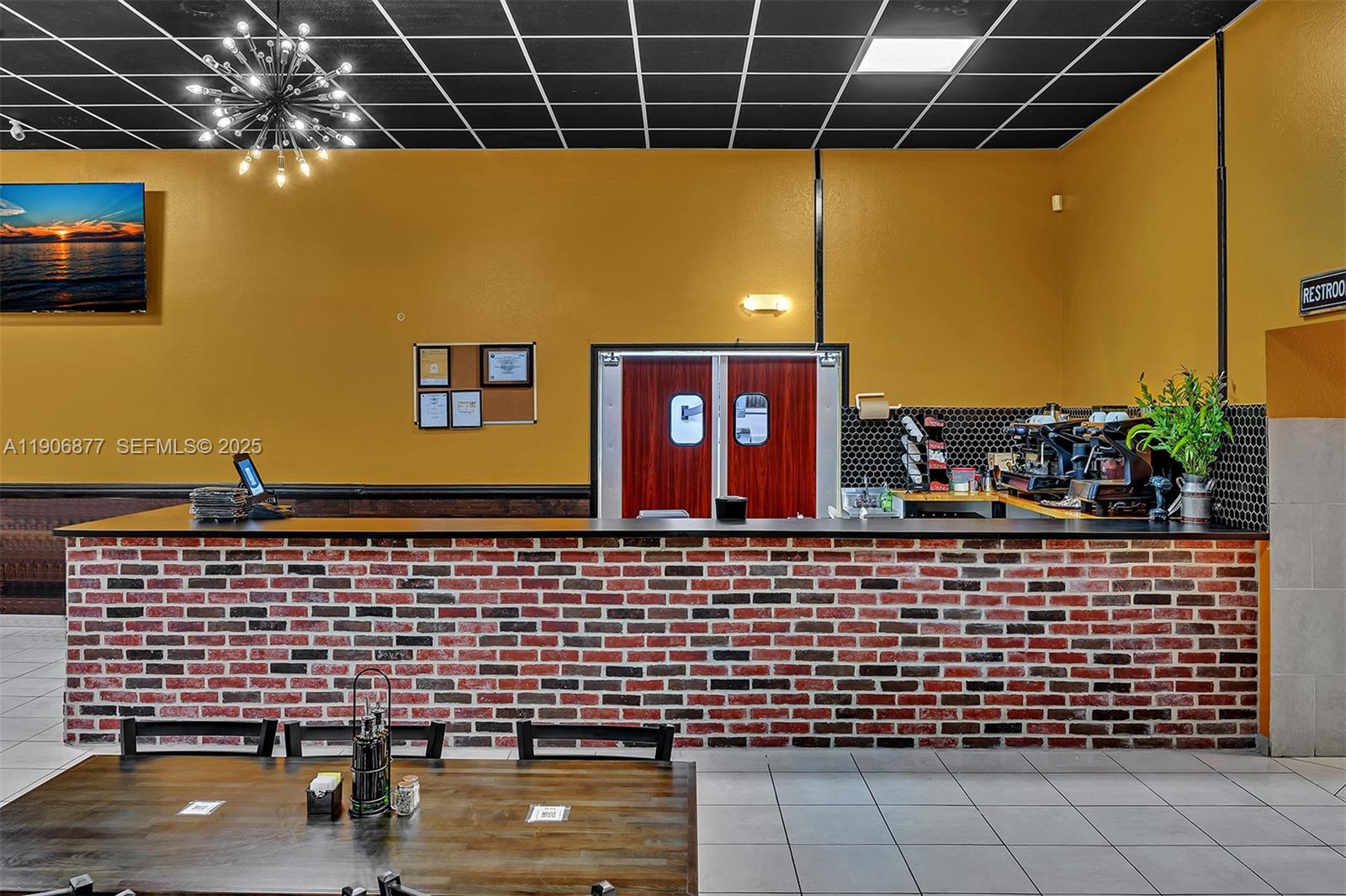 See details / sq. ft. $ 2025-12-15 0 Photo