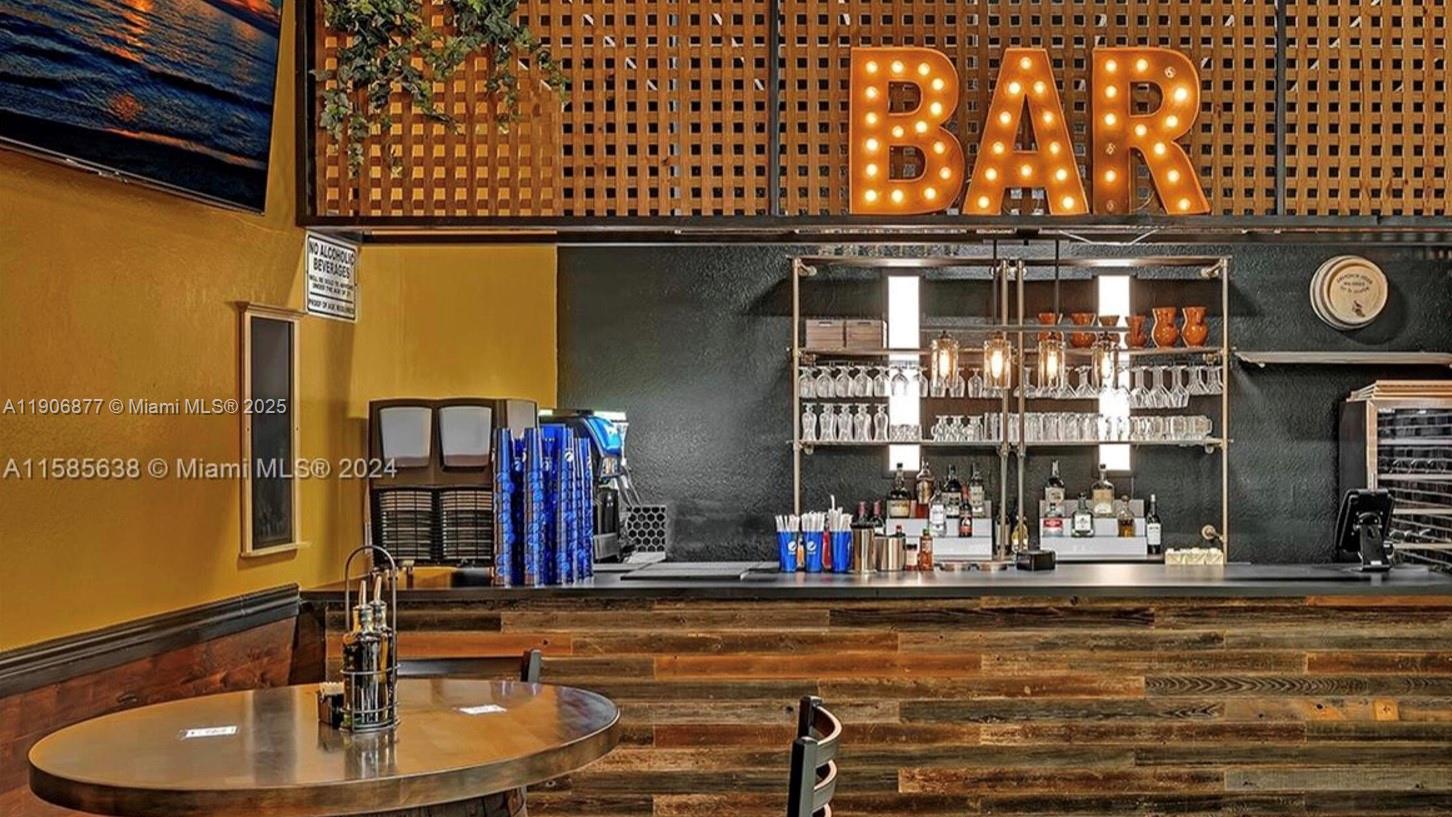 See details / sq. ft. $ 2025-11-03 0 Photo