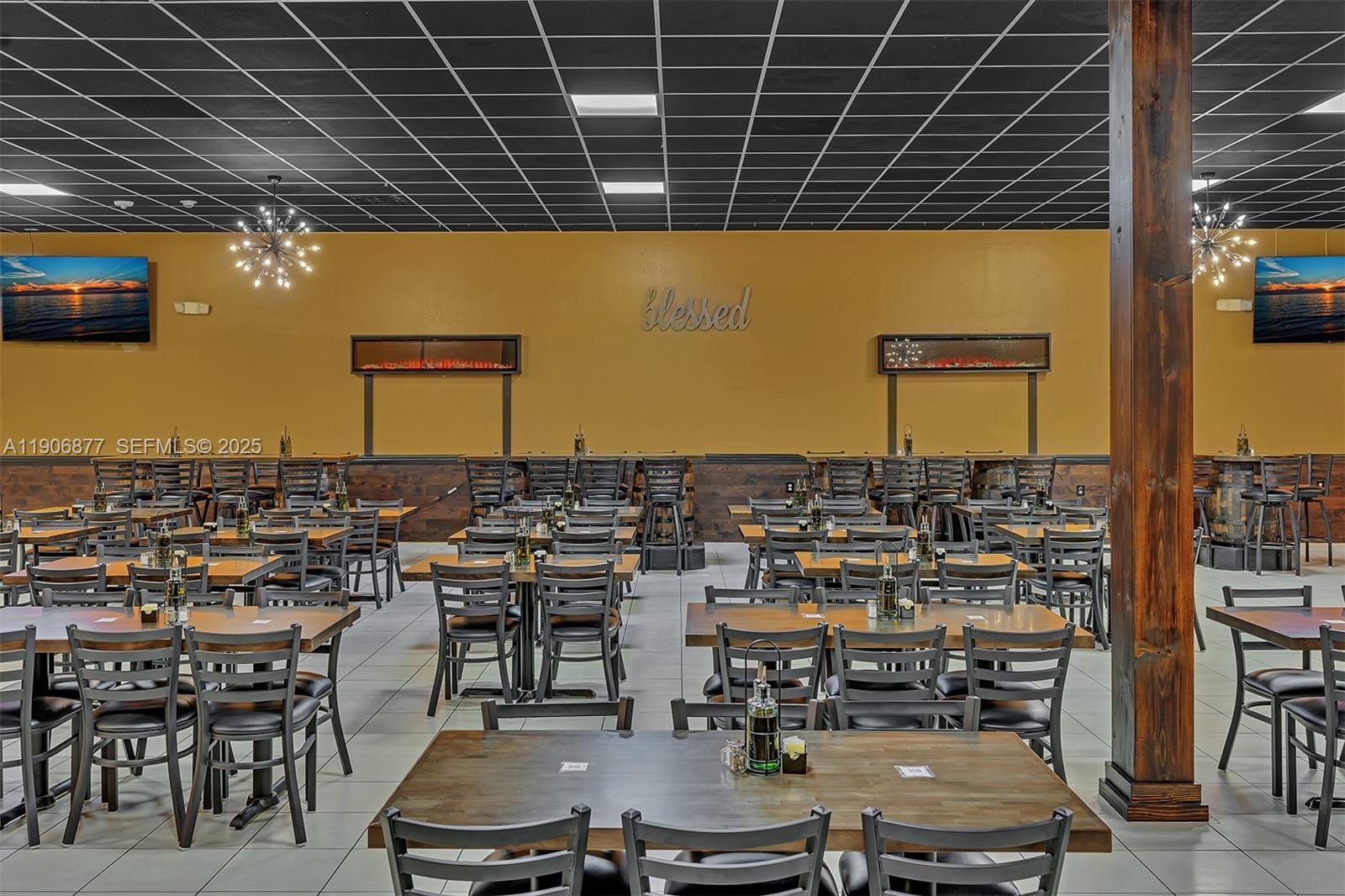 See details / sq. ft. $ 2025-12-15 0 Photo