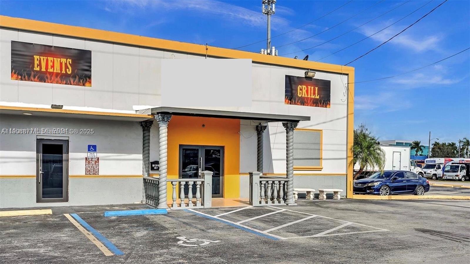 See details / sq. ft. $ 2025-11-03 0 Photo