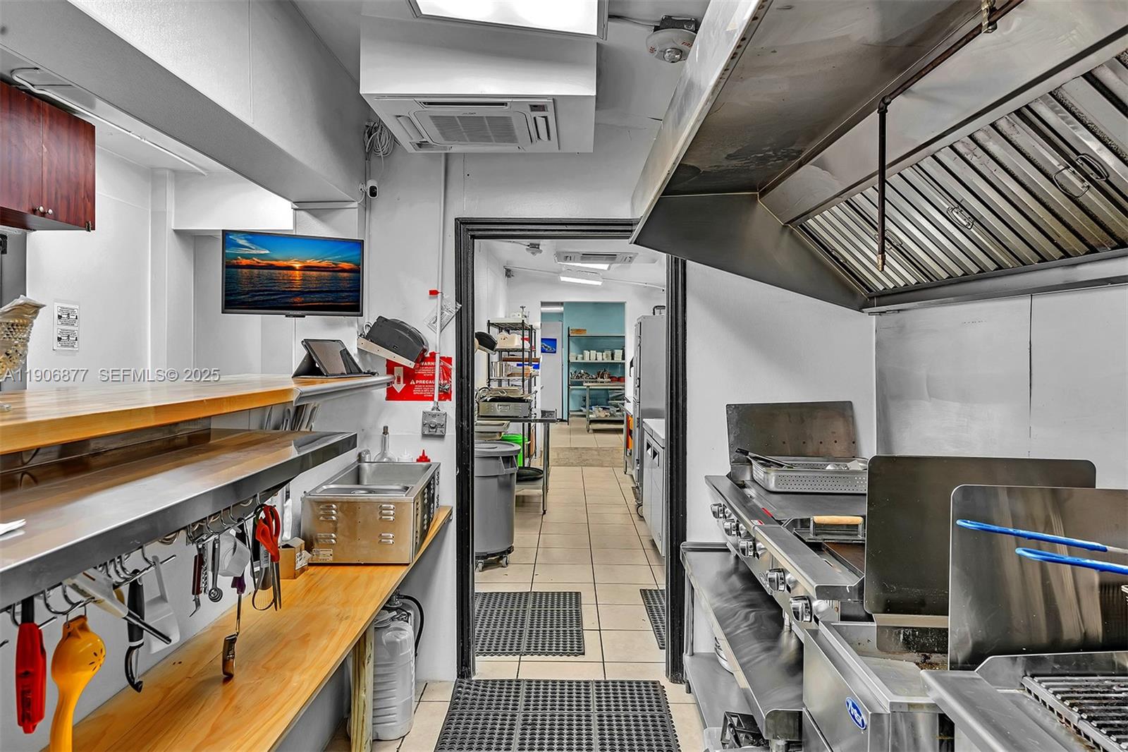 See details / sq. ft. $ 2025-12-15 0 Photo