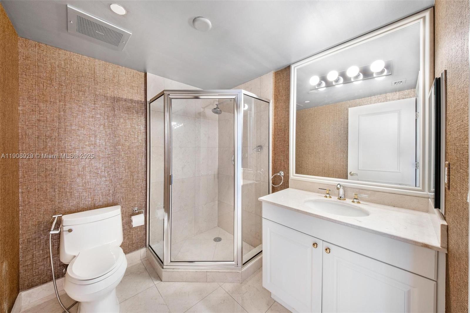 Photo of 3201 183rd St  #2506, Aventura, Florida, 33160 - 