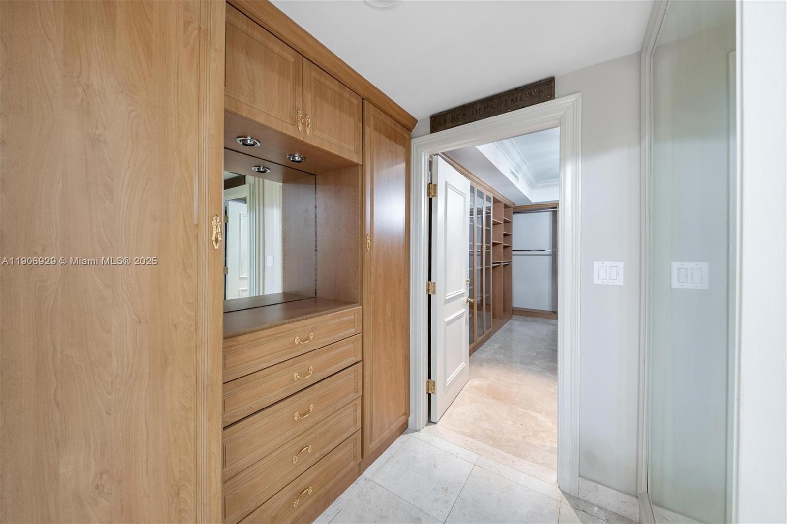 Photo of 3201 183rd St  #2506, Aventura, Florida, 33160 - 