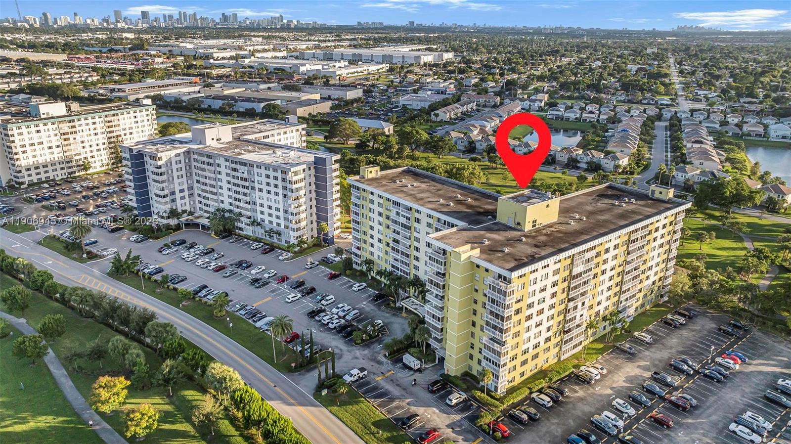 See details 912B 2 / 2 1132 sq. ft. $ 2025-11-03 0 Photo