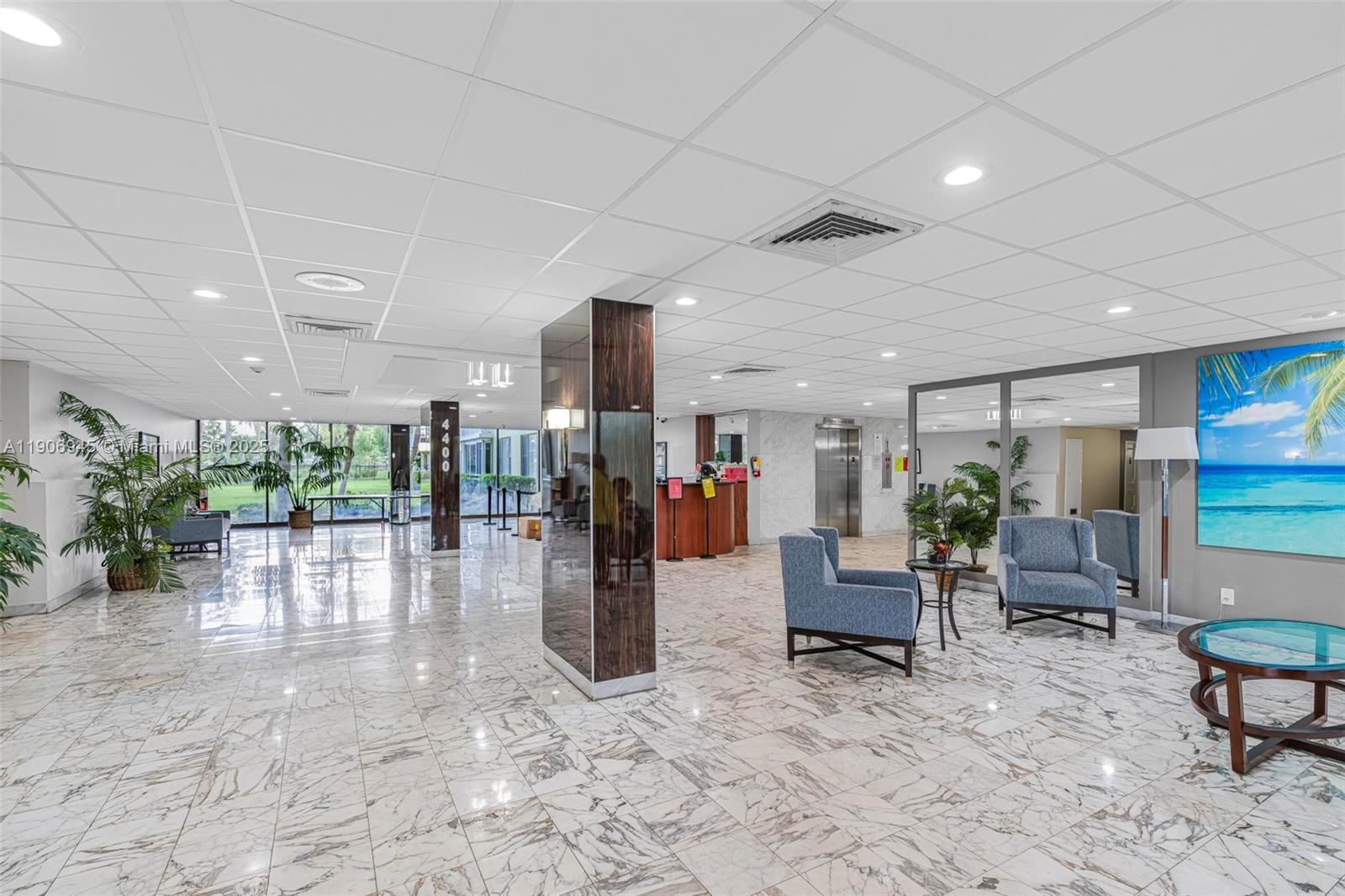 See details 912B 2 / 2 1132 sq. ft. $ 2025-11-03 0 Photo