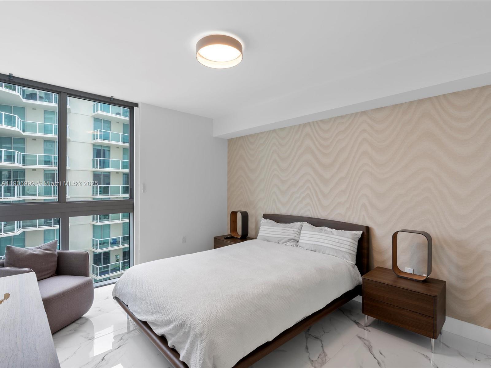 See details 4-1601 3 / 4 1892 sq. ft. $ 2025-11-03 0 Photo