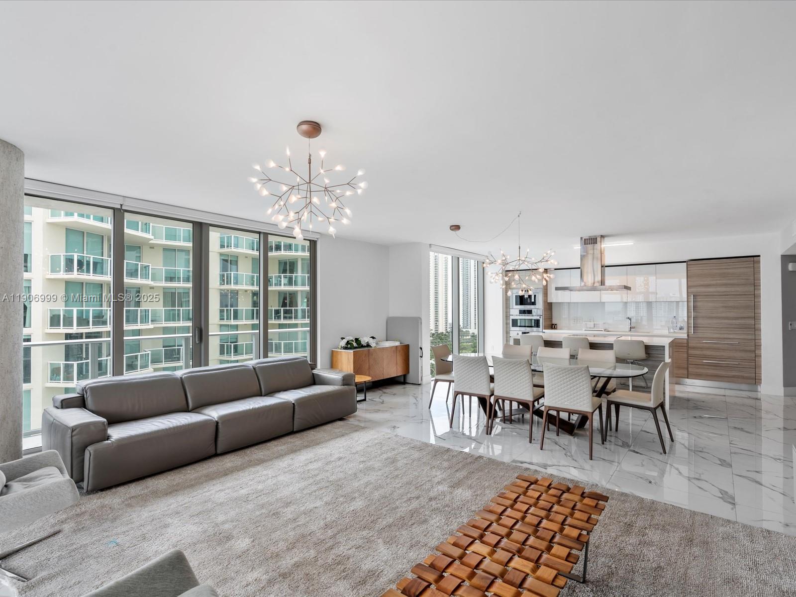 See details 4-1601 3 / 4 1892 sq. ft. $ 2025-11-03 0 Photo