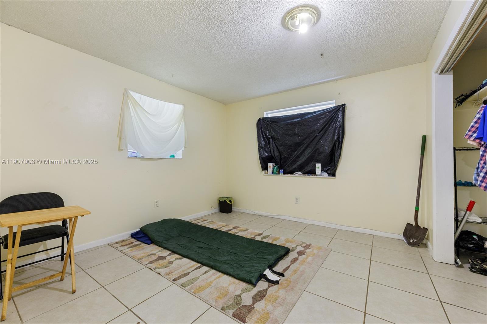   /  2498 sq. ft. $ 2025-11-03 0 Photo
