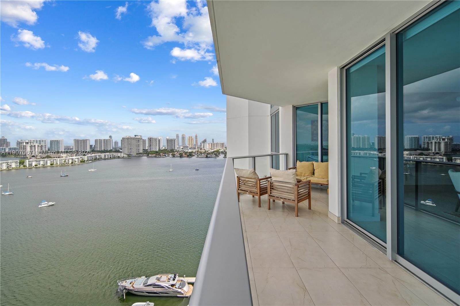 Photo of 17111 Biscayne Blvd  #1805, North Miami Beach, Florida, 33160 - 
