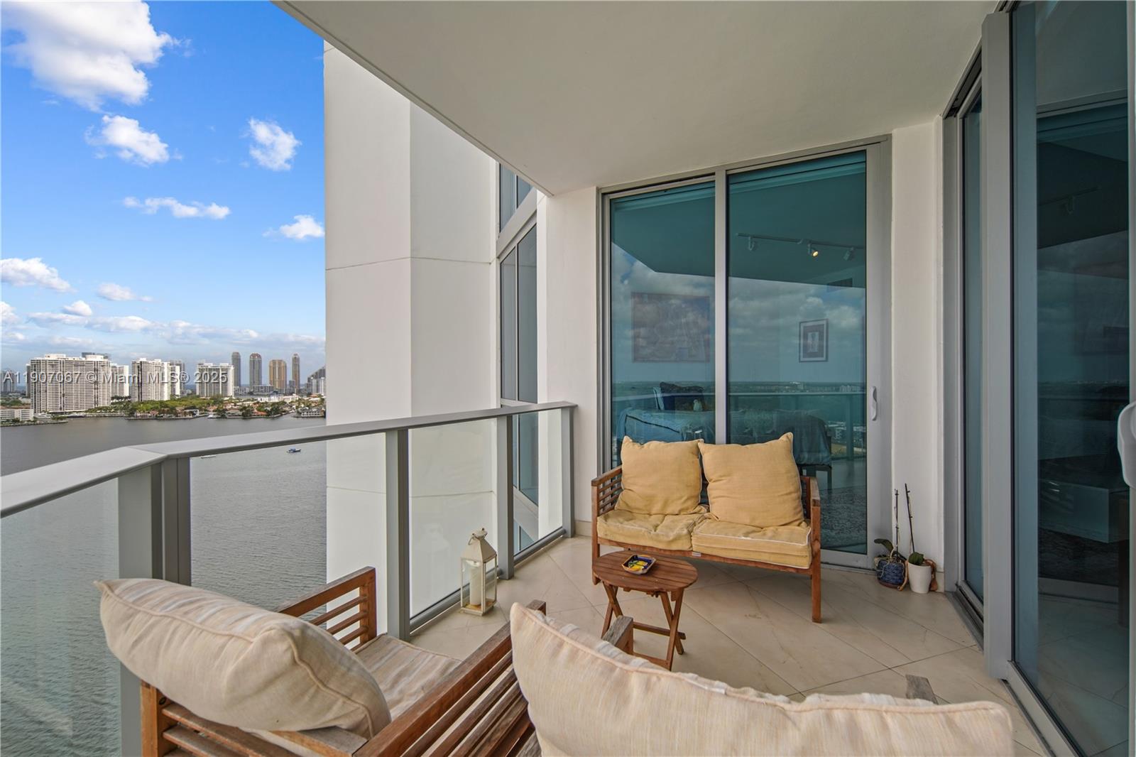 Photo of 17111 Biscayne Blvd  #1805, North Miami Beach, Florida, 33160 - 