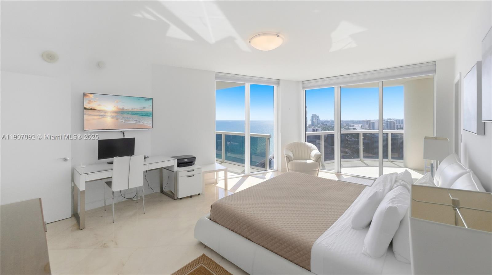 Подробнее 3805 2 / 2 1782 кв.футов $ 2025-11-03 0 Фото