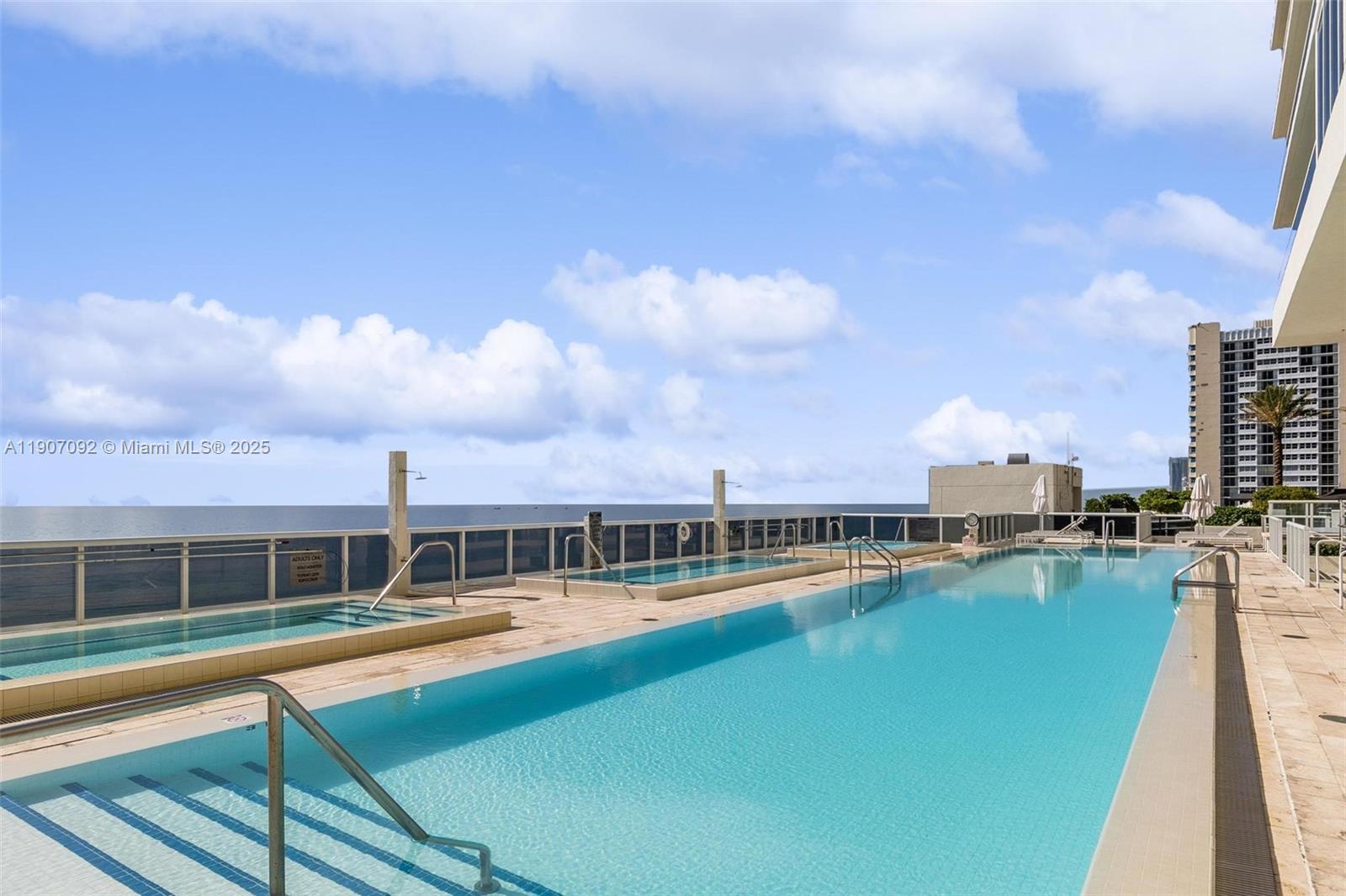 Подробнее 3805 2 / 2 1782 кв.футов $ 2025-11-03 0 Фото