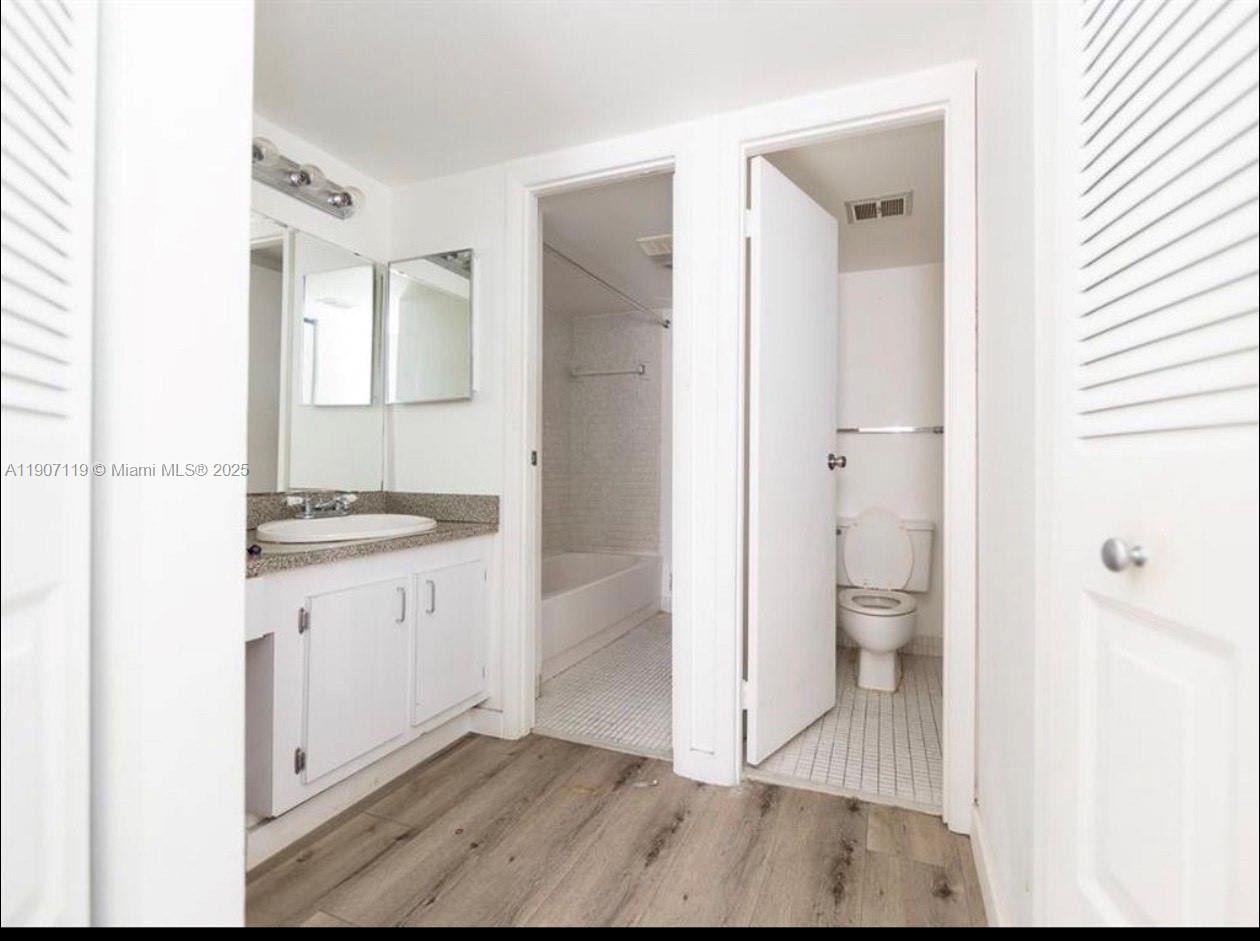 Photo of 20379 Country Club Dr #737, Aventura, Florida, 33180 -