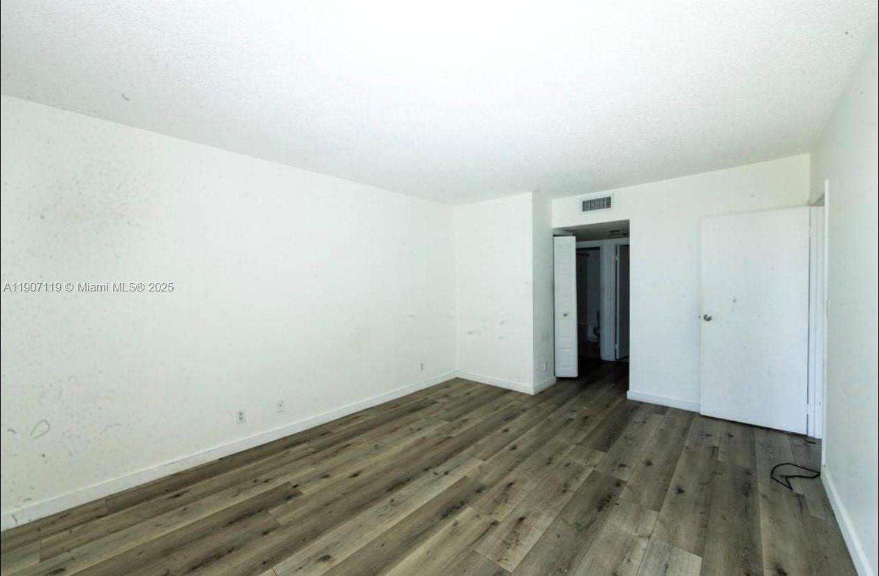 Photo of 20379 Country Club Dr #737, Aventura, Florida, 33180 - Master Bedroom