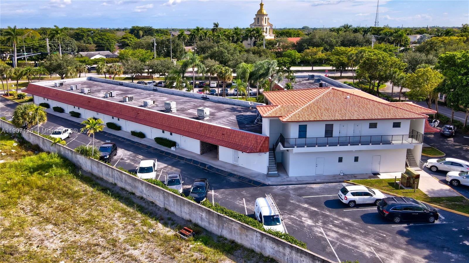 13 & 14  /   sq. ft. $ 2025-11-03 0 Photo