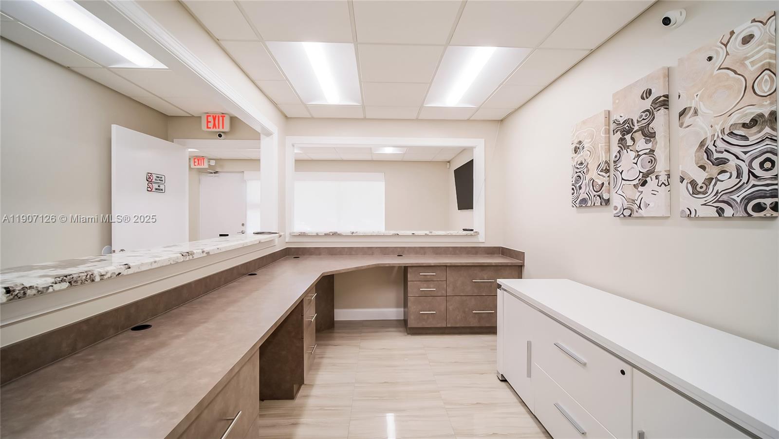 13 & 14  /   sq. ft. $ 2025-11-03 0 Photo