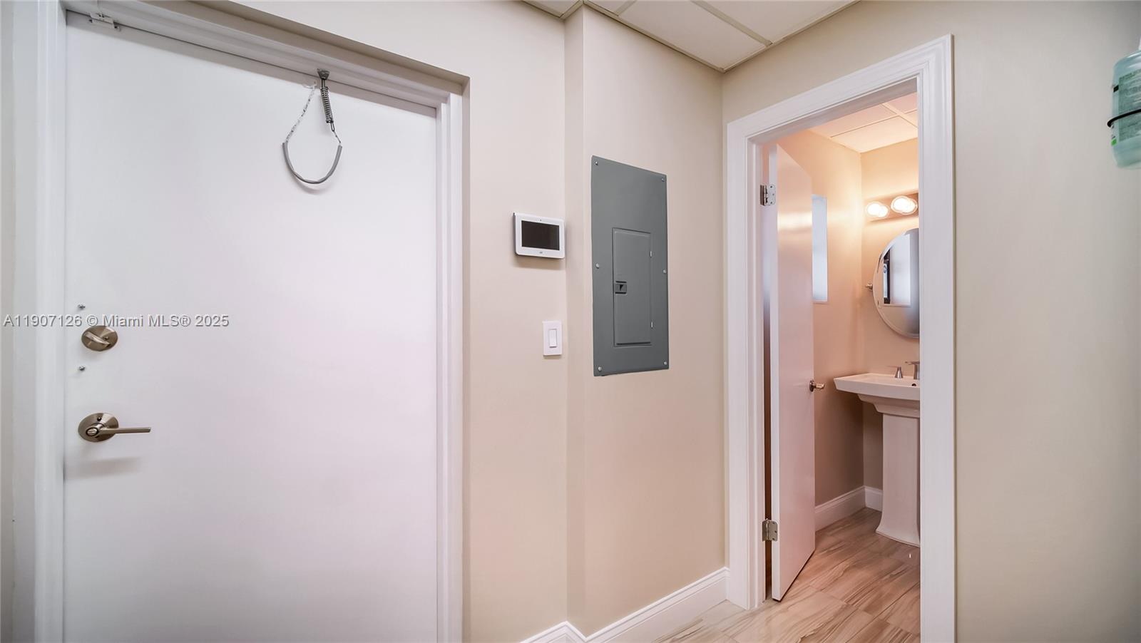 13 & 14  /   sq. ft. $ 2025-11-03 0 Photo