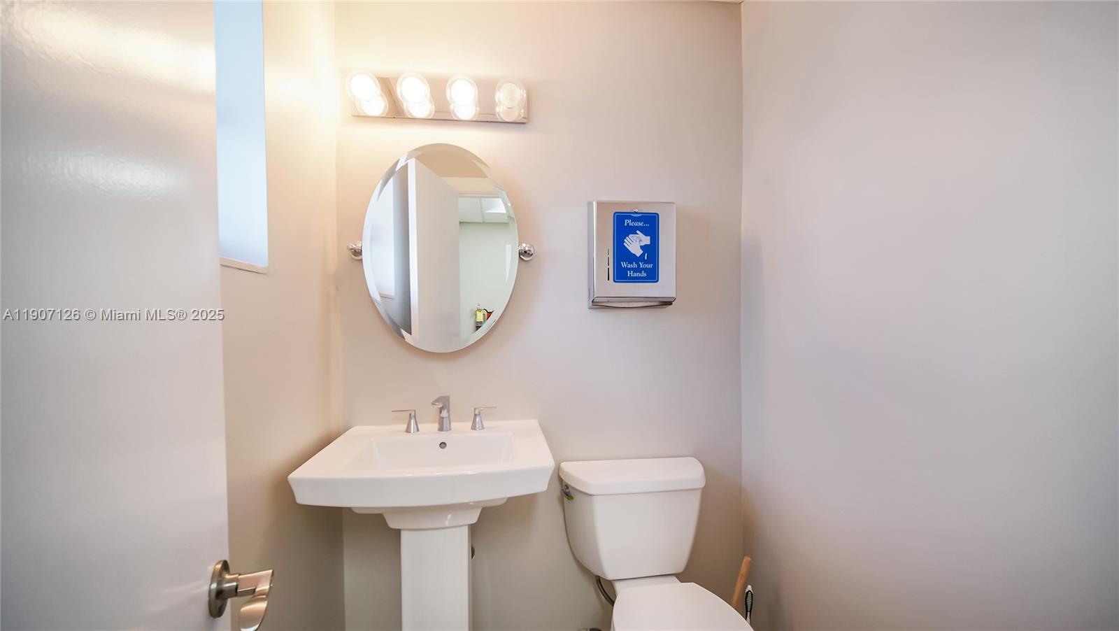 13 & 14  /   sq. ft. $ 2025-11-03 0 Photo