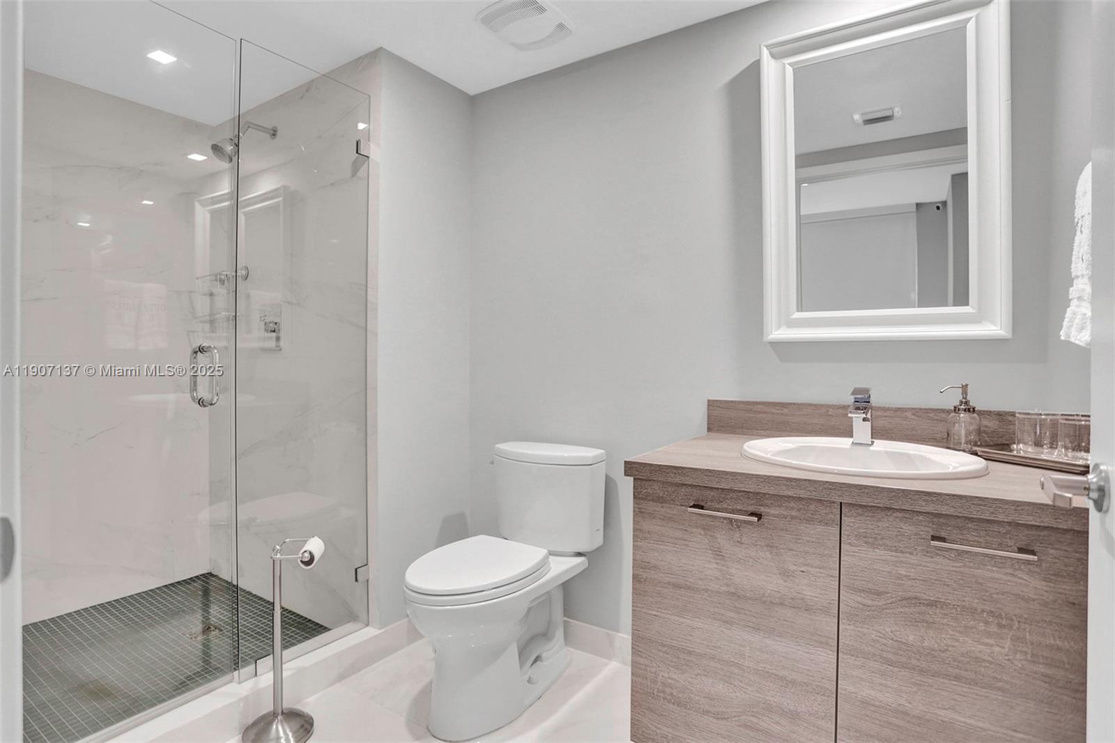 Photo of 400 Sunny Isles Blvd  #2021, Sunny Isles Beach, Florida, 33160 - 