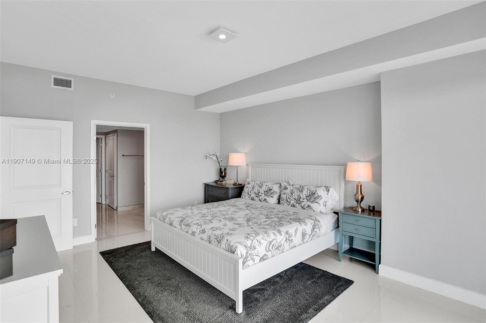 Photo of 400 Sunny Isles Blvd  #2021, Sunny Isles Beach, Florida, 33160 - 