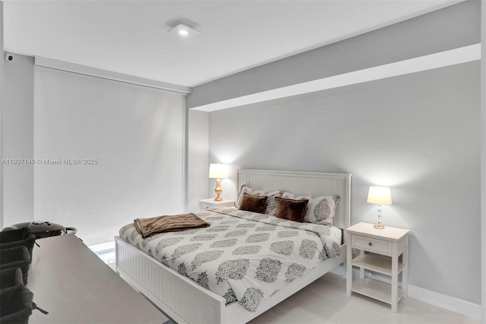 Photo of 400 Sunny Isles Blvd  #2021, Sunny Isles Beach, Florida, 33160 - 