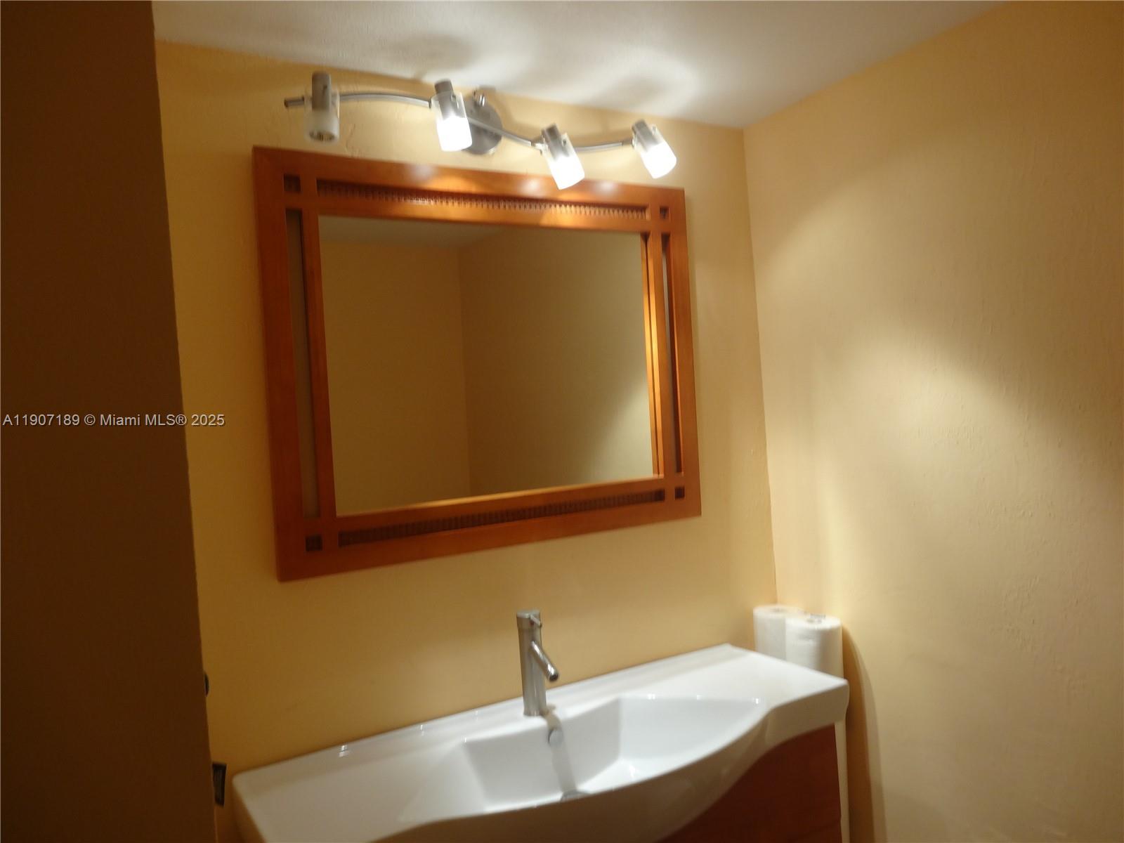 Photo of 600 Three Islands Blvd  #817, Hallandale Beach, Florida, 33009 - 