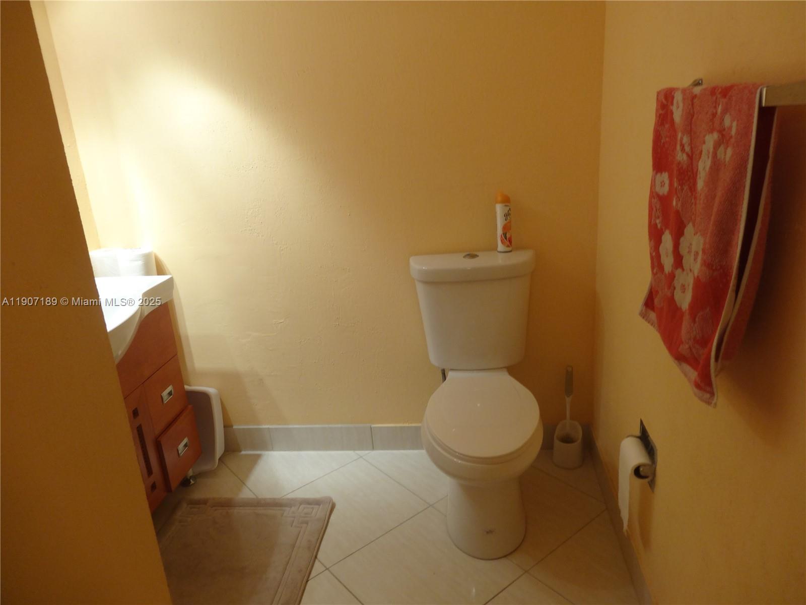 Photo of 600 Three Islands Blvd  #817, Hallandale Beach, Florida, 33009 - 