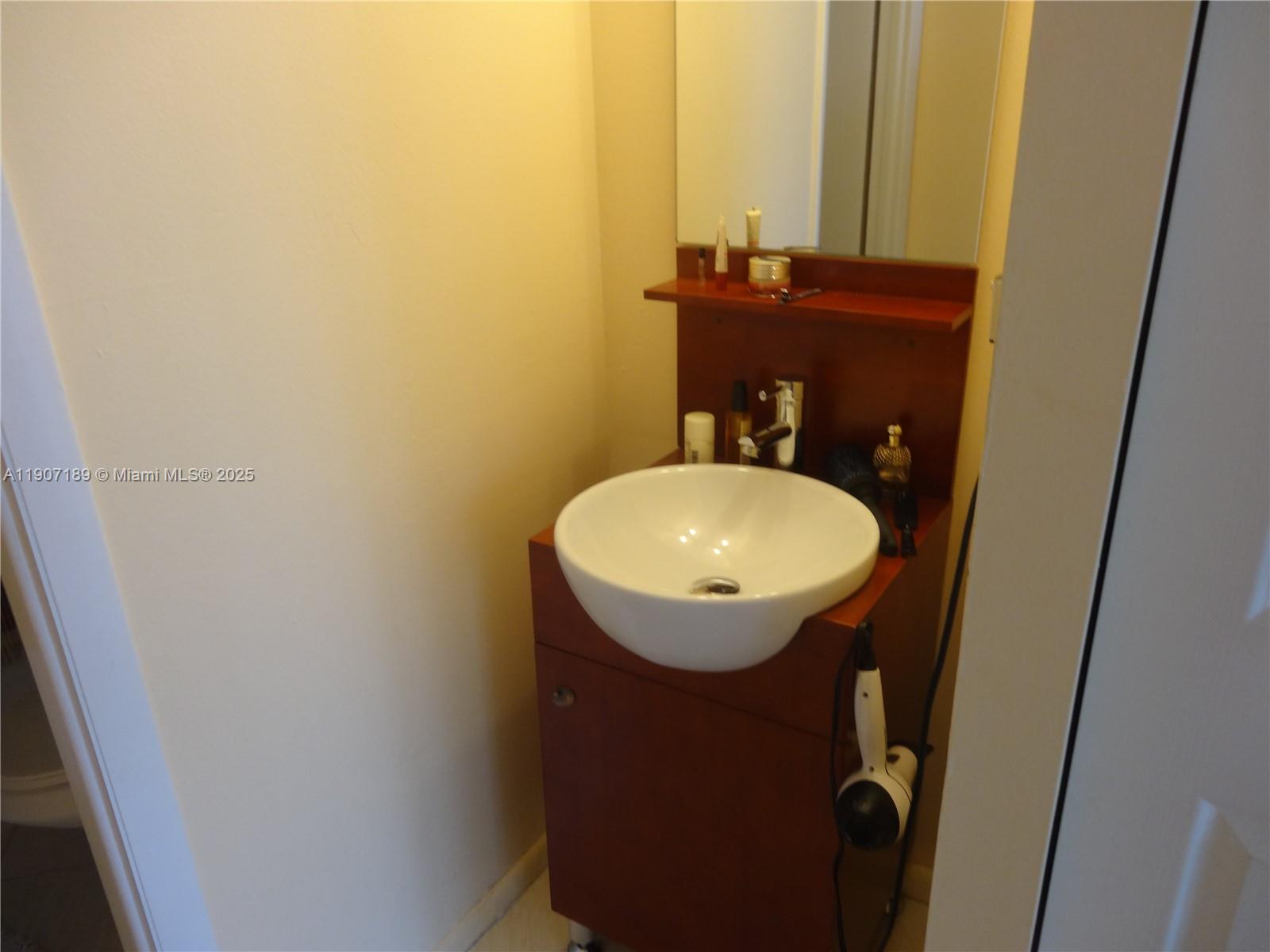 Photo of 600 Three Islands Blvd  #817, Hallandale Beach, Florida, 33009 - 