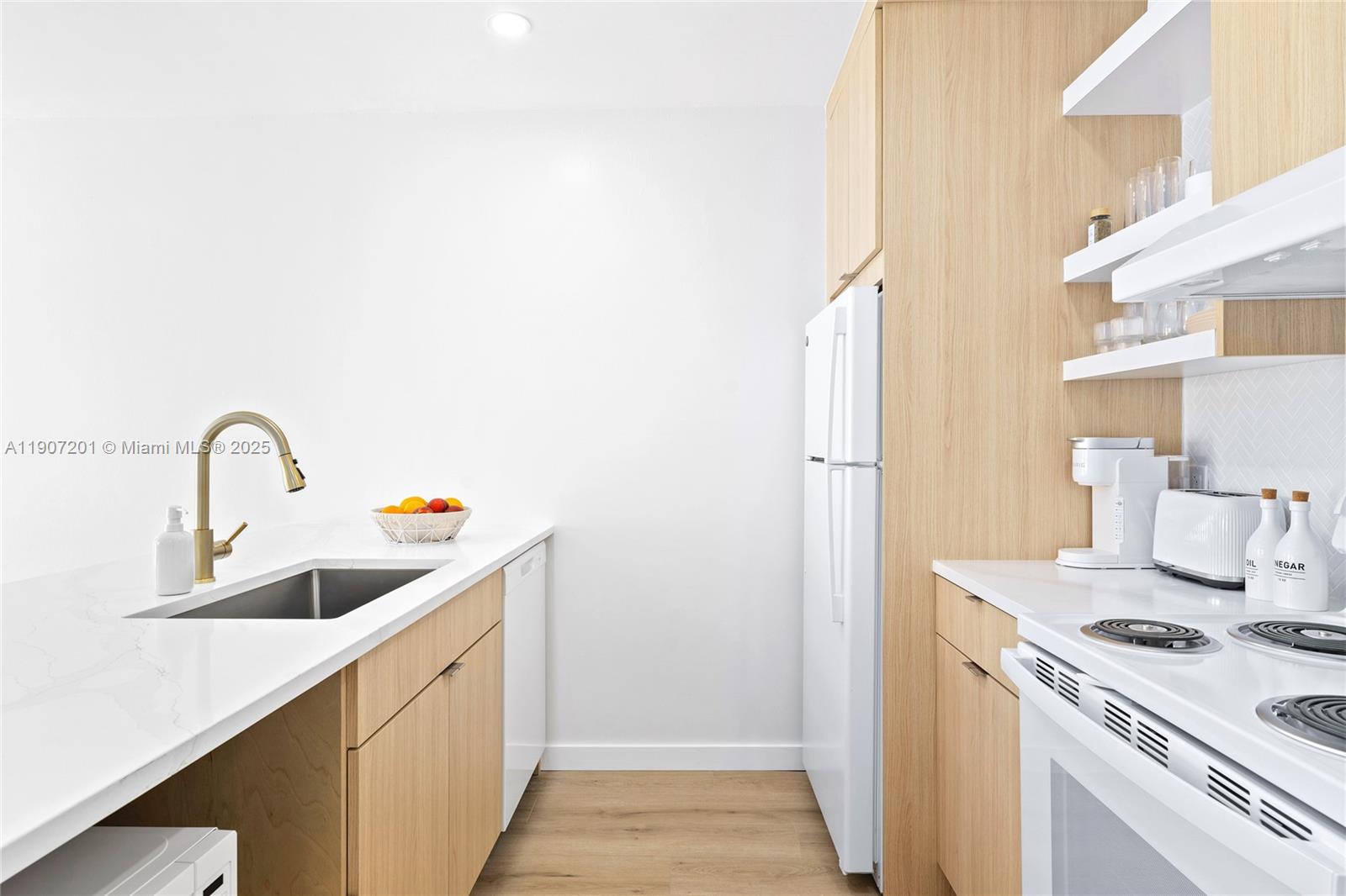   /  5144 sq. ft. $ 2025-11-03 0 Photo