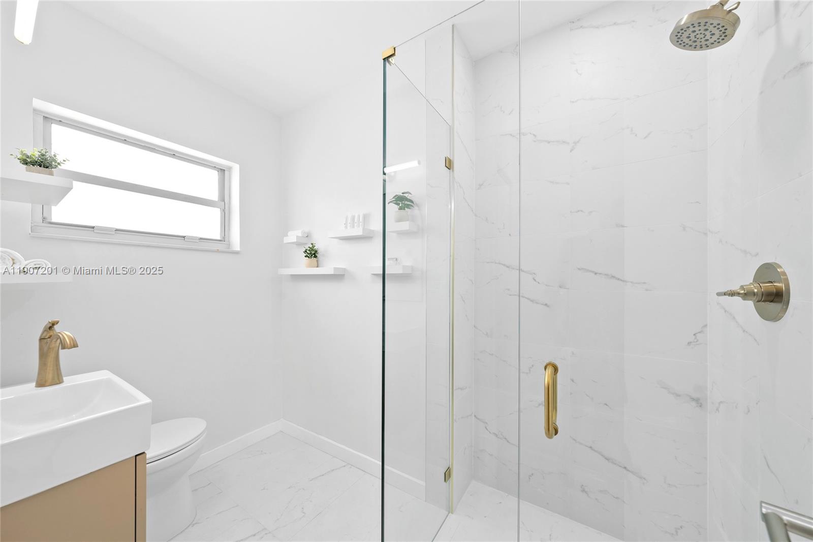   /  5144 sq. ft. $ 2025-11-03 0 Photo