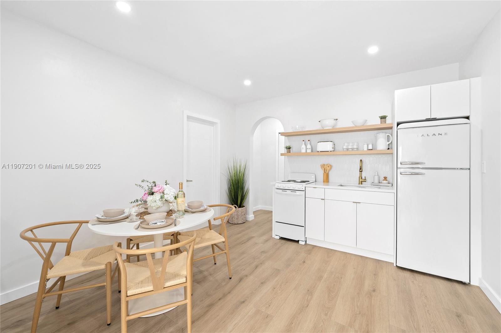   /  5144 sq. ft. $ 2025-11-03 0 Photo