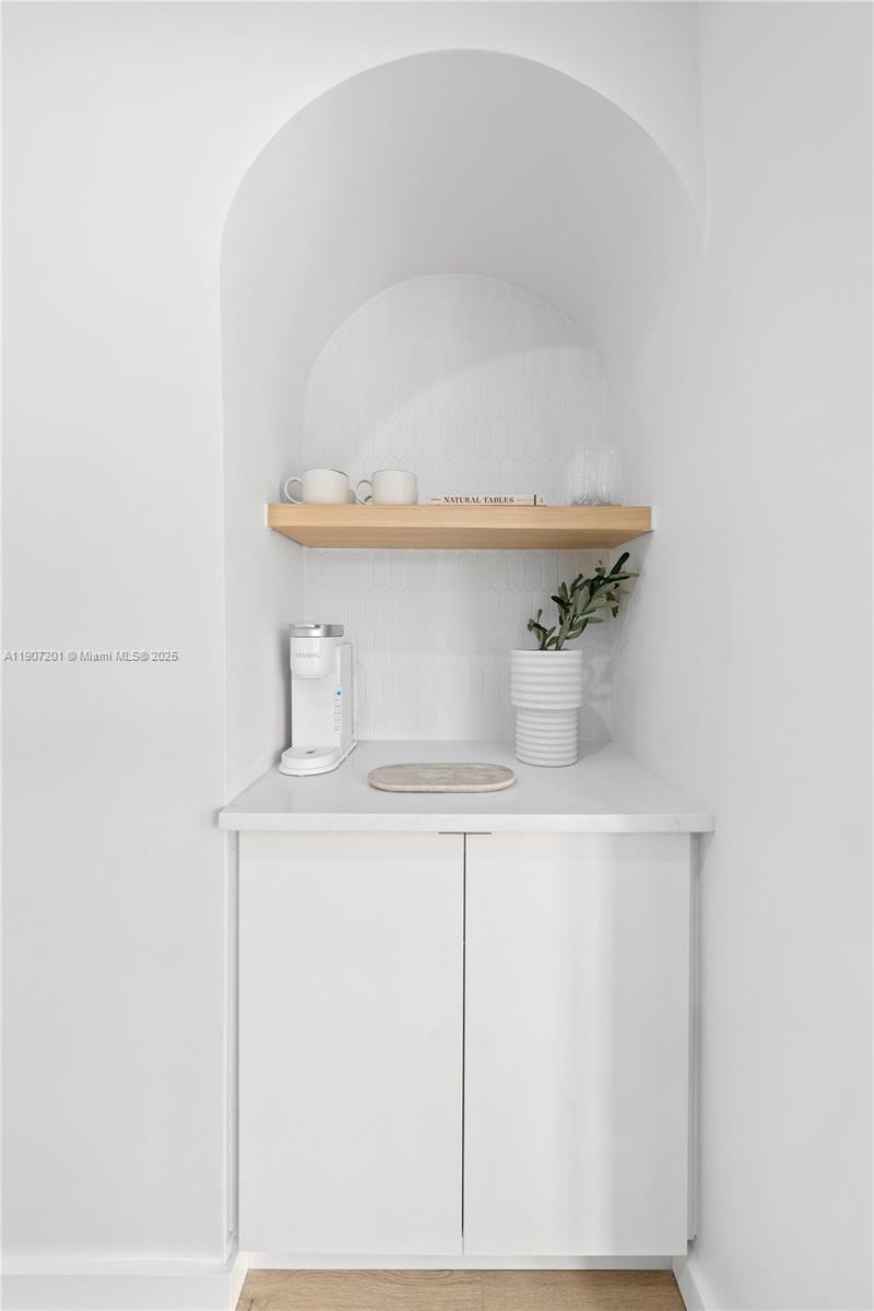   /  5144 sq. ft. $ 2025-11-03 0 Photo