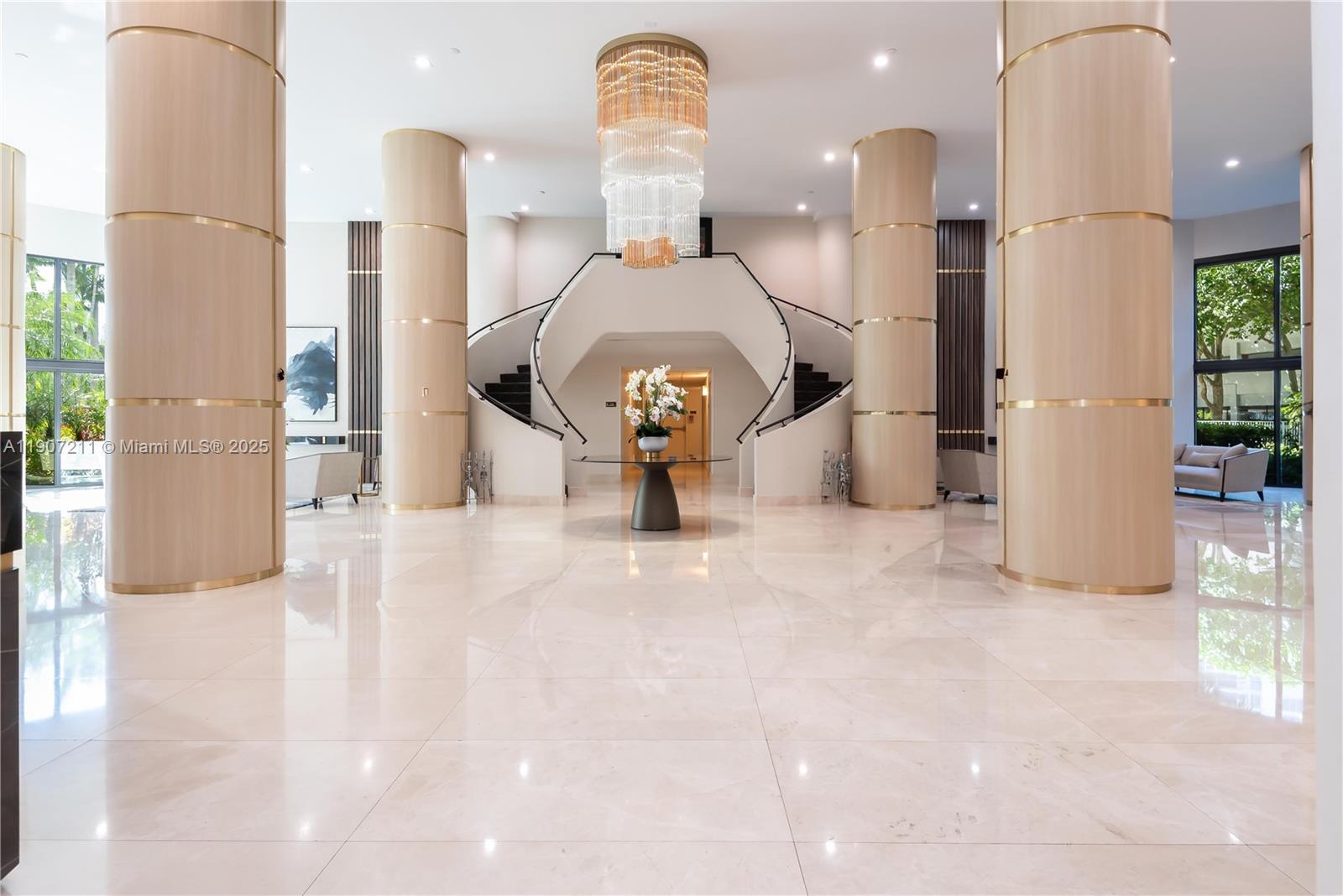 Подробнее 2206 2 / 2 1464 кв.футов $ 2025-11-03 0 Фото