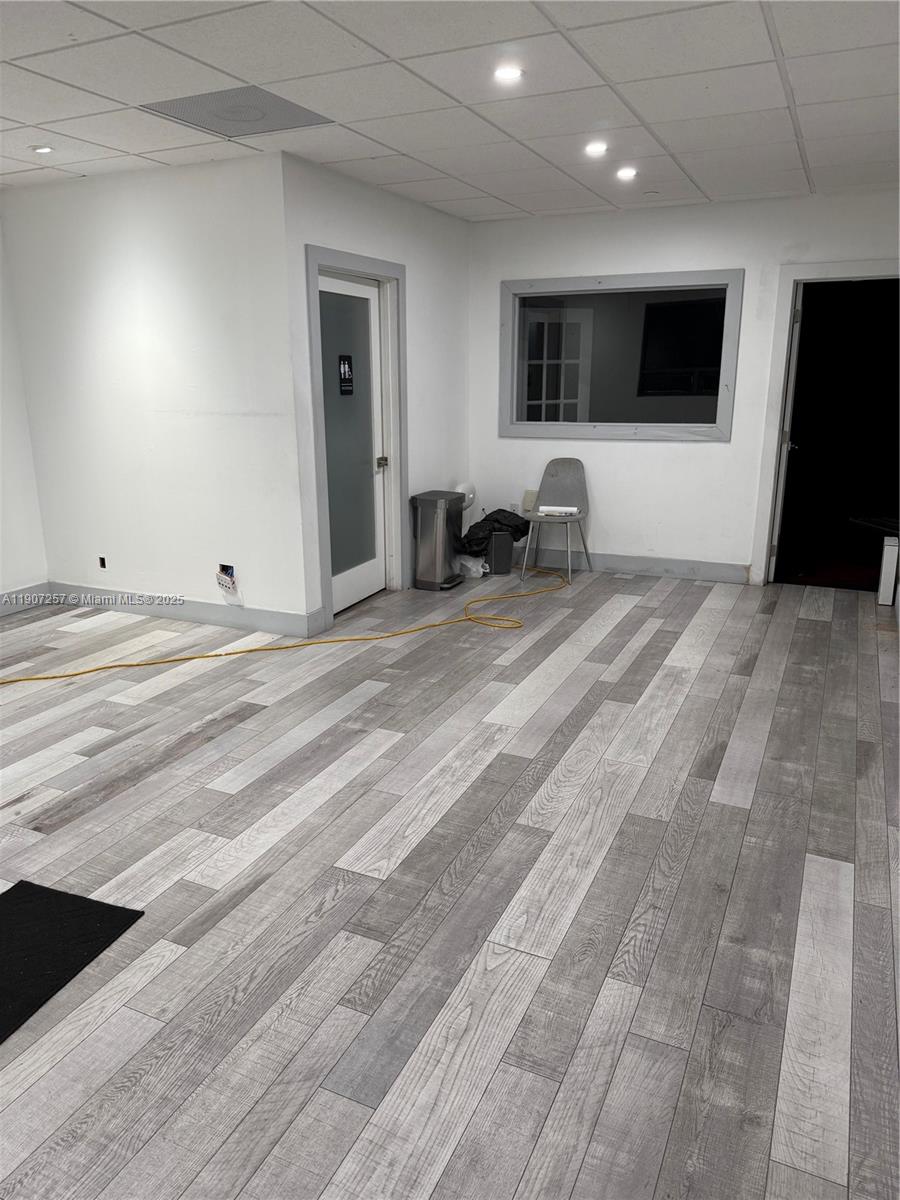 See details 102 / sq. ft. $ 2025-11-03 0 Photo