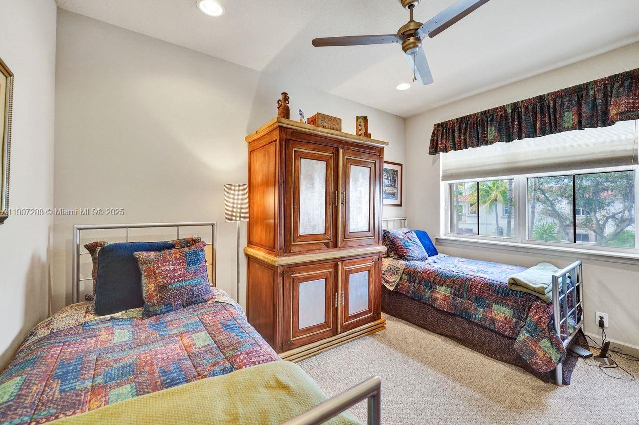 Photo of 1385 Harbor Vw E  (1385), Hollywood, Florida, 33019 - 