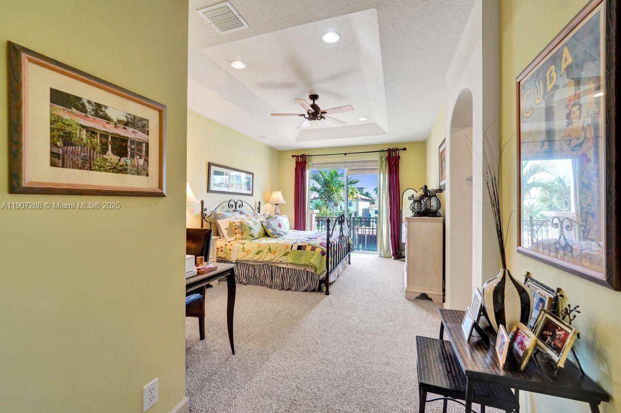 Photo of 1385 Harbor Vw E  (1385), Hollywood, Florida, 33019 - 