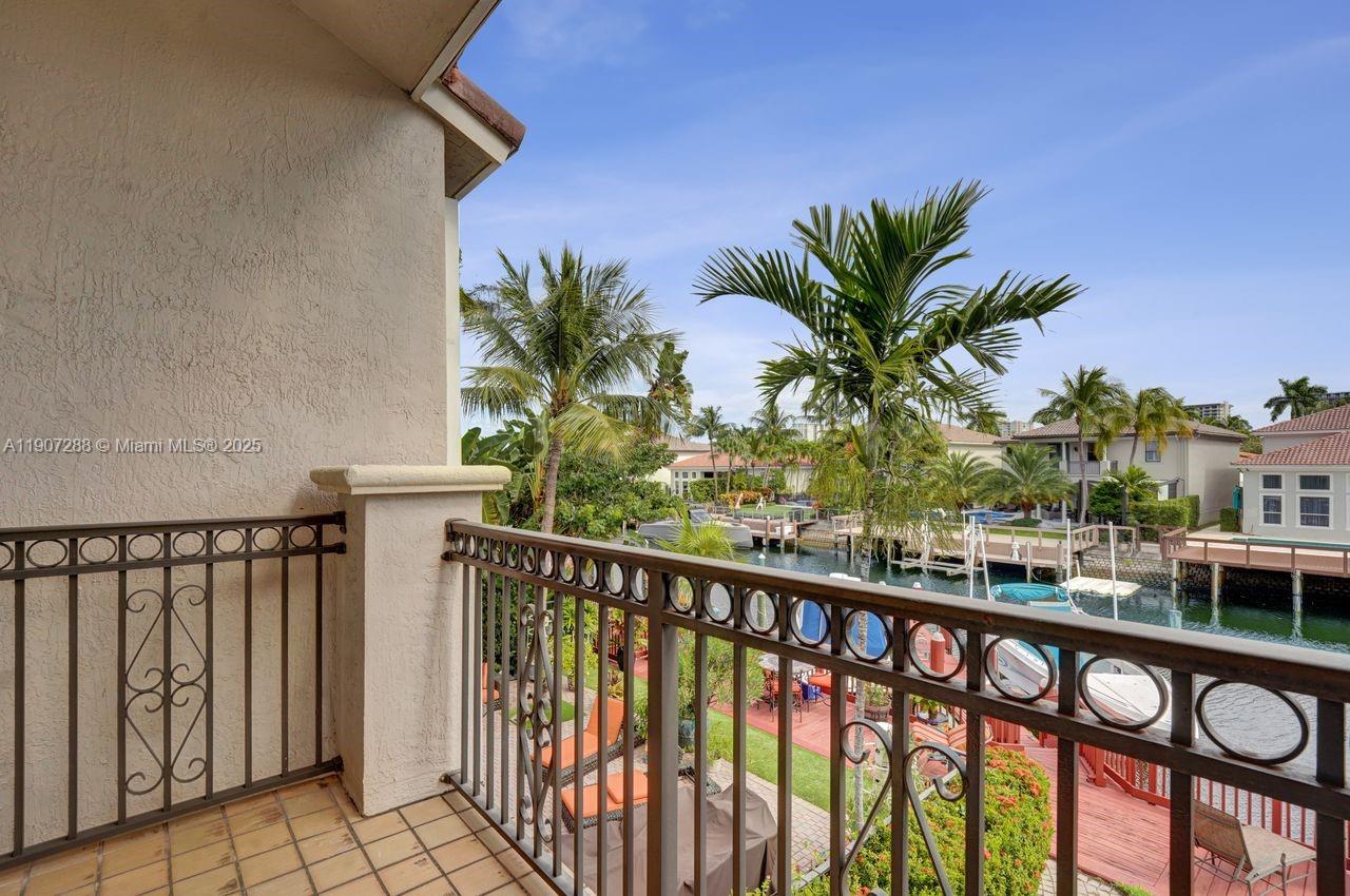 Photo of 1385 Harbor Vw E  (1385), Hollywood, Florida, 33019 - 