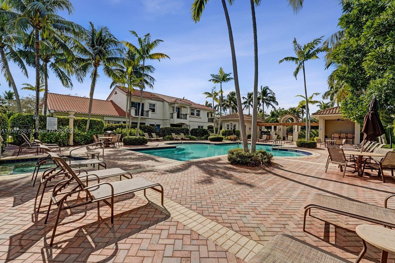 Photo of 1385 Harbor Vw E  (1385), Hollywood, Florida, 33019 - 