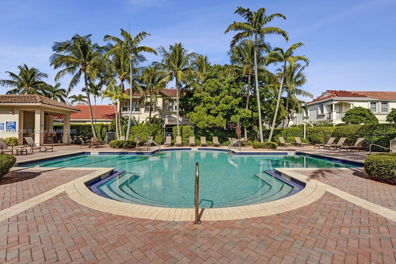 Photo of 1385 Harbor Vw E  (1385), Hollywood, Florida, 33019 - 