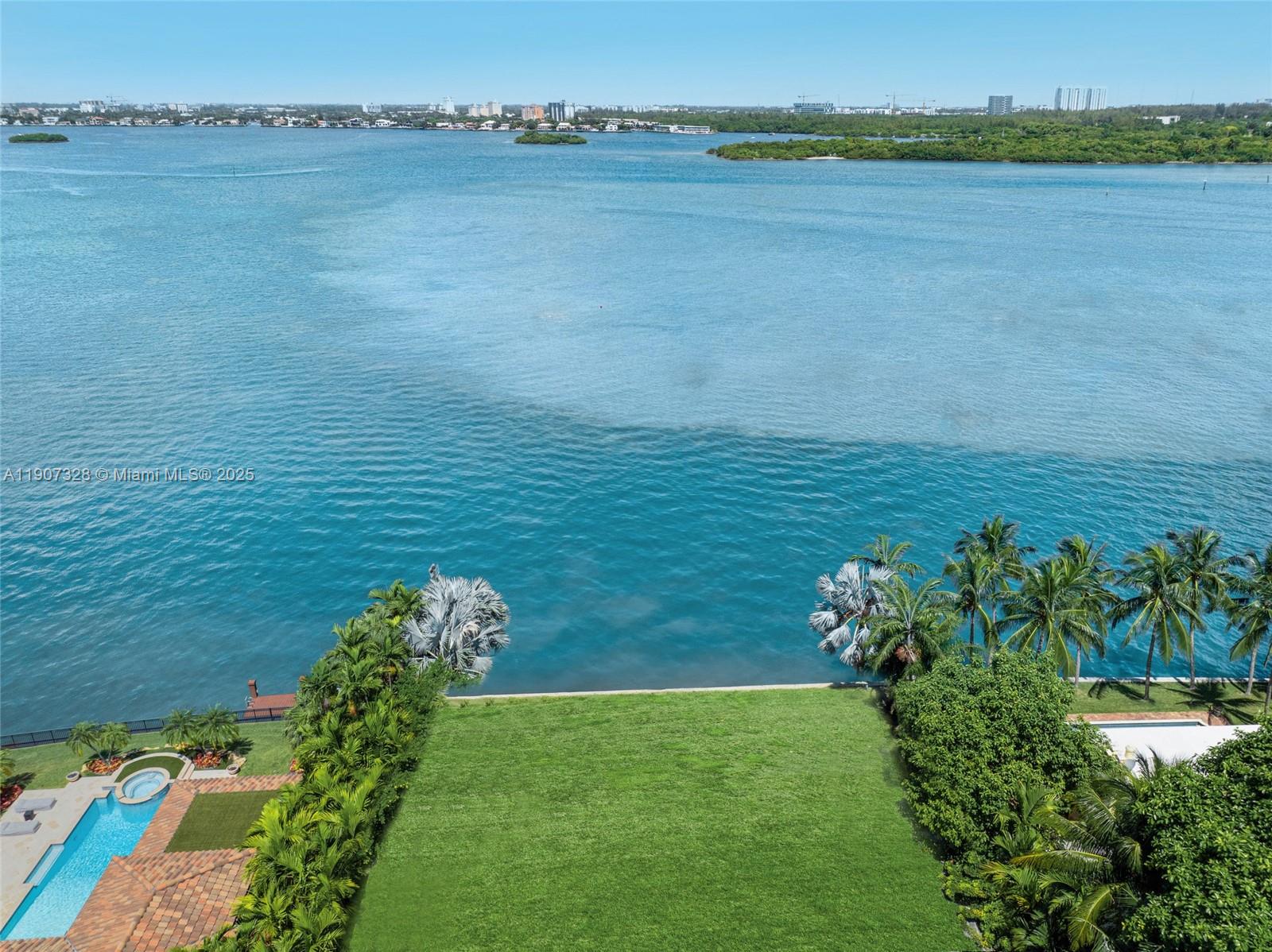 Ver detalles / sq. ft. $ 2025-11-03 0 foto