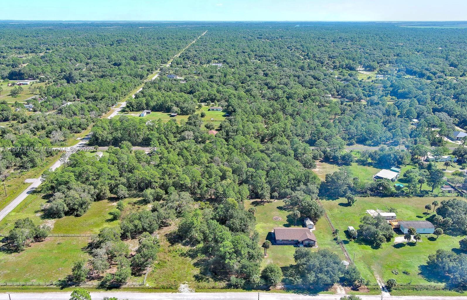 Ver detalles / sq. ft. $ 2025-11-03 0 foto